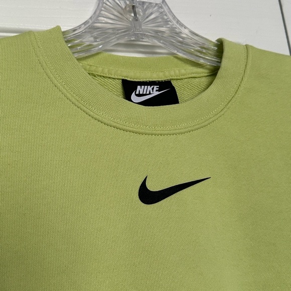 Nike Women's Lime Green Draw Cord Cropped Hoodie - Size S - EUC - Picture 3 of 5